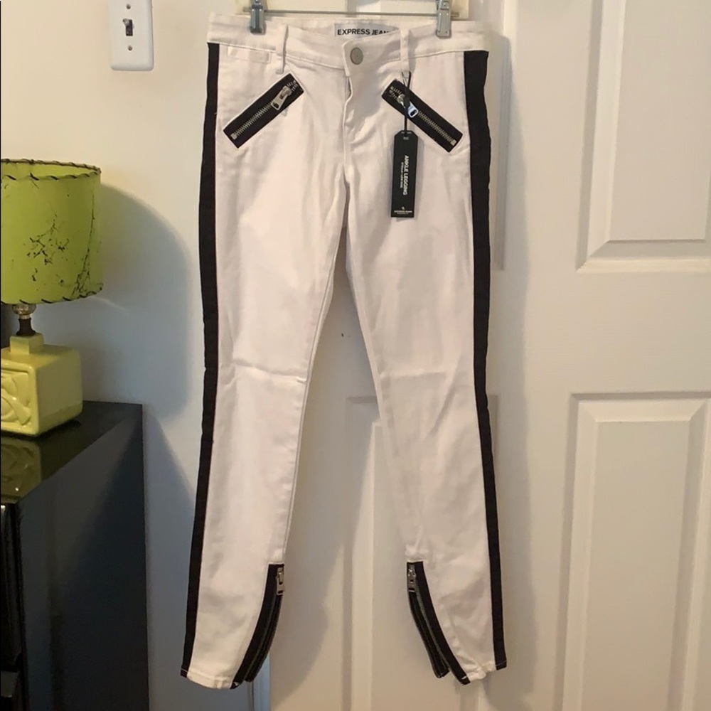 EXPRESS LOW RISE JEANS